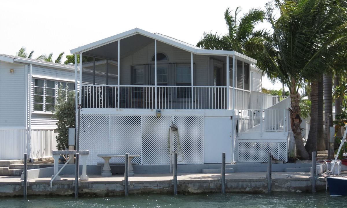 Cudjoe Key House | Waterfront Vacation Rental minutes from key west w boat dock 35 ft ramp entrance
