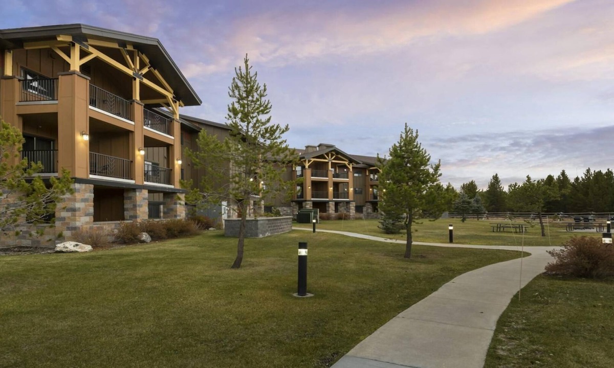 West Yellowstone House | West Yellowstone Getaway Near National Park, Pools & Family-Friendly Stay