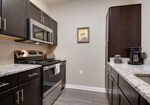 1 mile walk to Downtown* 2 bd/2 bth #403