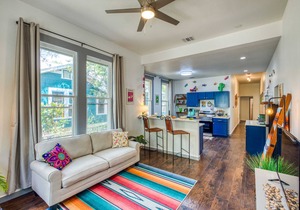 2BR King William Home - Gated Parking + Pets