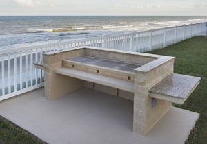 Direct Oceanfront – Ground floor with excellent views