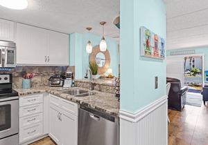 Poolside 2BR Condo in Oceanfront Resort - Sleeps 6, Steps to Beach