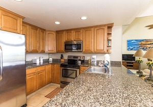 Snorkel, Relax, Explore – 2BR Oceanfront Condo Between Napili and Kapalua