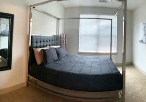 Top floor cozy apartment in the heart of Atlanta