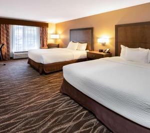 Park West Hotel 