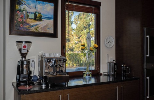 La Jolla Shores House | 1 Block to Shores Beach Air Cond 4Bedroom HotTub Steam&Sauna walk to restaurants