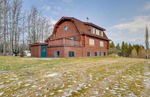Sterling House | < 1 Mi to Kenai River: Spacious Cabin w/Deck!