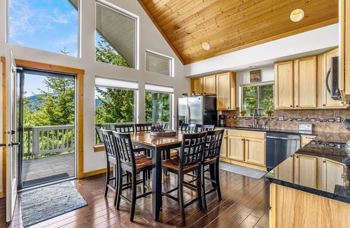 Ronald House | 1PM In/Out + Pool Access | Scenic Mountain Cabin Built for More Family Time