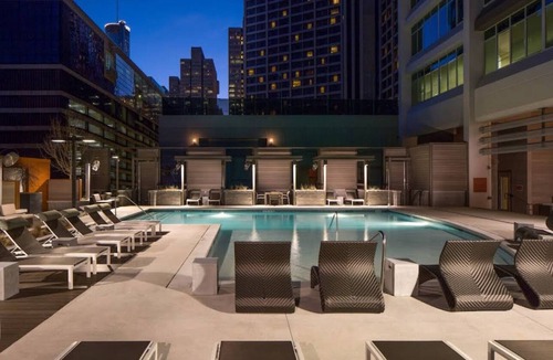 Peachtree Center Apartment | 2-bed 2bath on 20th floor Highrise Downtown Atlanta with scenic views, pool, gym
