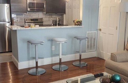 Summerhill Apartment | 2 Bedroom Apt in the heart of Atlanta with Wi-Fi and EV charging station!