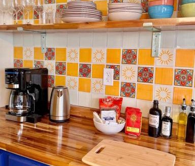 Las Cruces House | 2 bedroom, large fenced yard, 3 mins from farmers market