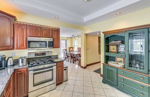 Rotterdam House | 2 Mi to Dtwn Schenectady! Spacious Retreat