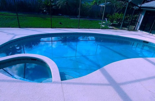 North River Shores Apartment | 2 rooms + Private Pool. & so close to all. Quiet, Beach, golf, shops, .
