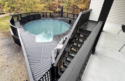 Laurelville Cabin | 25' Round Heated, in-ground pool, May 1st to October 31st. PICKLEBALL YR ROUND.