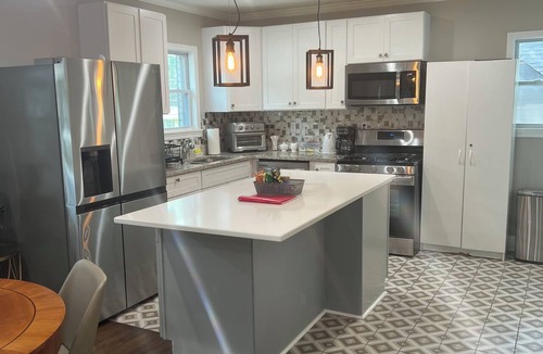 Great Lakes House | 3-bedroom house in perfect Decatur with cool AC and charm