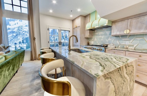 Salt Lake Mountain Resorts House | 4 Bedroom WOW w/heated floors, Ski out access to Snowbird and steam bath.