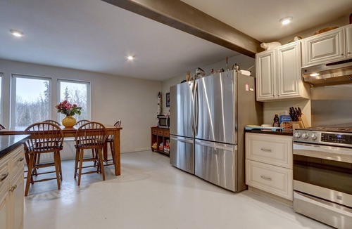 Gateway House | 4 Master Suites in the Heart of Alaska.Abby's Place.
