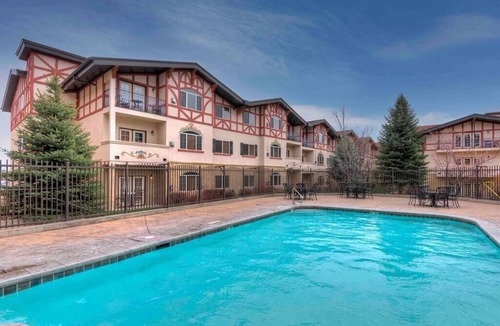 Zermatt House | 4-Star Zermatt Resort King Suite—Only 15 Mins to Park City & Sundance!