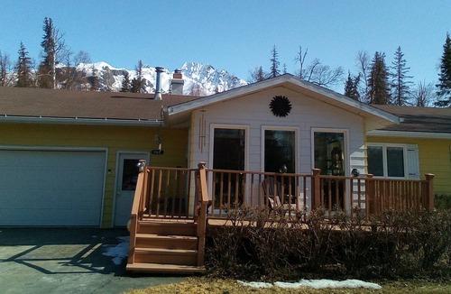 Butte Apartment | A cozy Alaskan studio apartment with views.