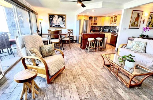 Honokowai Condo | A jewel on Oceanfront & Breath Taking Views.