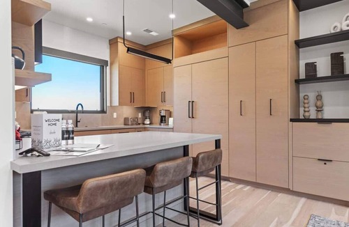 The Timbers House | Abode at White Owl, ski-in, private hot tub, mountain retreat