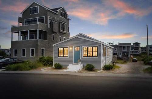 Newbury House | Across From Beach High-End Home The Nest
