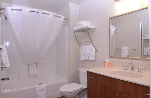 Haines Hotel | Aspen Suites Hotel Haines