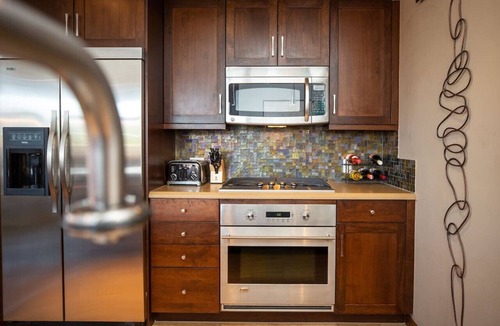 Downtown Steamboat Springs Condo | Autumn Colors | Downtown | Parking | Ski Locker