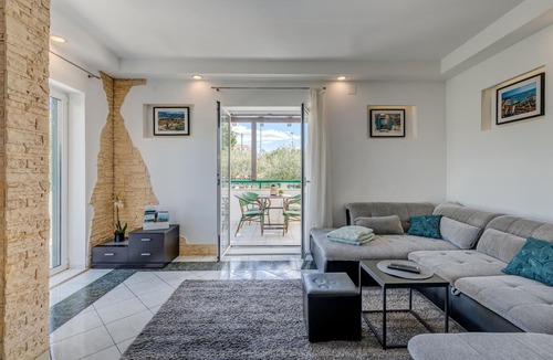 Bacvice House | Beach front home in Split with sauna