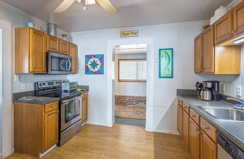 Alligator Point House | Beachfront Bliss—No Crowds, Just Coastal Calm