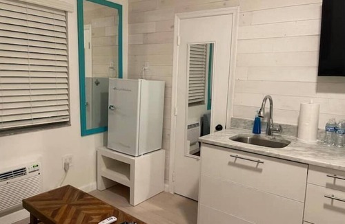 South of Fifth Apartment | BeachFront On The Sand Unit #117 South of 5th, 335 Ocean Dr, Miami Beach