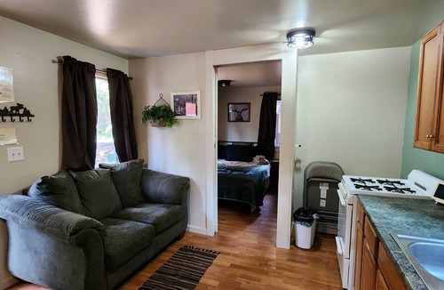 Bear Creek Cottage | Bear Necessities Cottages