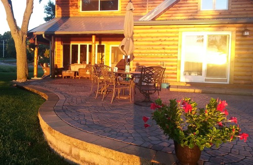 Alexandria House | Beautiful 5,000 square foot Home on quiet lake in Alexandria