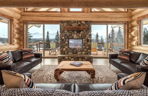 Glacier View Ski Chalet | Beautiful BRAND NEW 4 Bedroom Chalet at the Majestic Valley Wilderness Lodge
