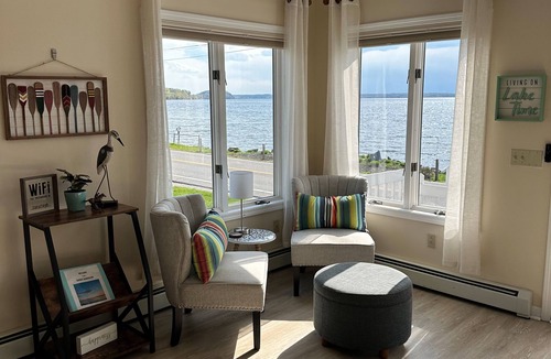 Saratoga Springs House | Beautiful Saratoga Lake home with gorgeous sunsets and close to downtown