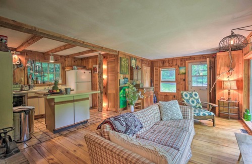 New Marlborough Cabin | Berkshire Riverfront Ski Cabin: Close to Hiking!
