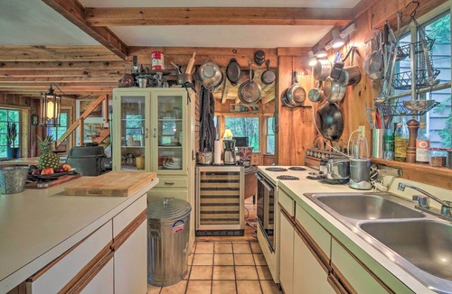 New Marlborough Cabin | Berkshire Riverfront Ski Cabin: Close to Hiking!