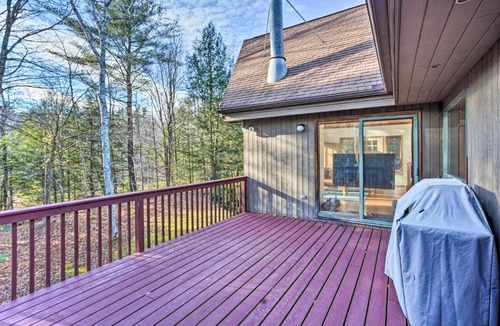Otis House | Berkshires Cabin 2 Mi to Appalachian Trail!