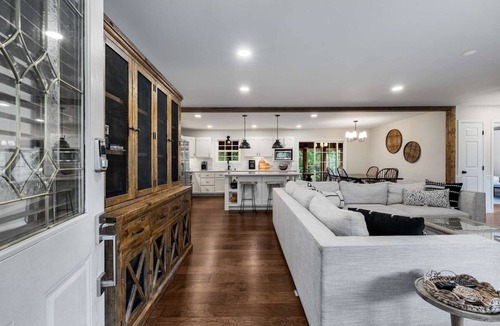 East Ellijay House | Big, Cozy Home w/Fire Pit in the Heart of Ellijay