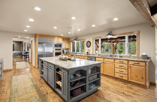 Hamilton House | Bitterroot’s Best Views & Outdoor Adventures on Mill Creek 22 Acre Luxury Ranch