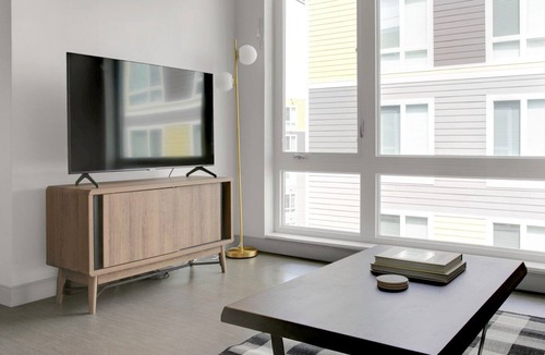 Forest Hills - Woodbourne Apartment | Bright Jamaica Plain 1BR w/ Gym & W/D, near Orange Line, by Blueground