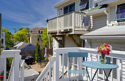 Provincetown Condo | Bright Top Floor 2BR/1BA Condo Steps from Commercial Street - Sleeps 4