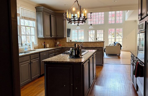 Tuxedo Park House | Buckhead Gallery house. An exclusive haven for discerning creatives.