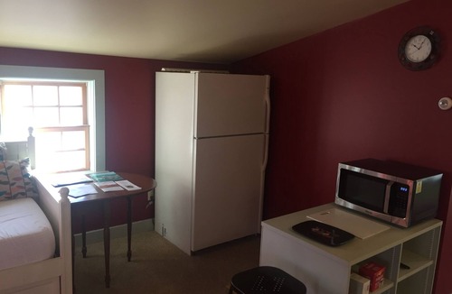 Manchester House | Carriage House Apartment In The Heart Of Manchester, VT—Walk To All!