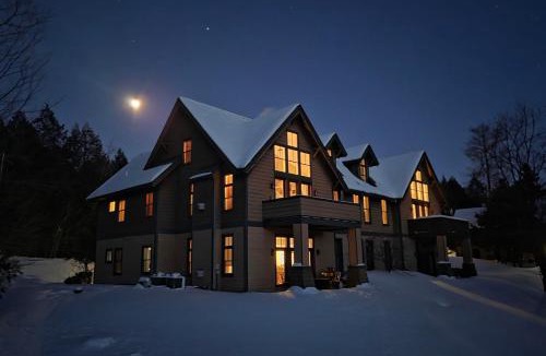 Proctorsville House | Castle Hill Resort Condo: 5 Mi to Slopes at Okemo!