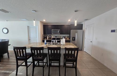 Newberry House | Charming 3-bedroom house with WiFi and AC in Newberry