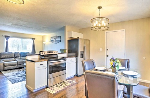 Columbus House | Charming Columbus Home about 7 Mi to Ohio State!