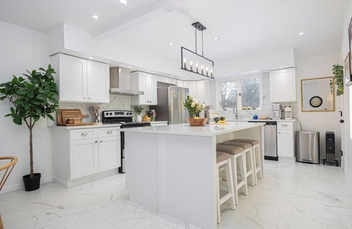 Delaware House | Charming Historic Home, Luxurious Remodel, Walk to Downtown, Tree-Lined Street