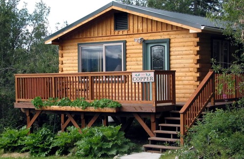 McCarthy Cabin | Charming Log Cabin Rental in the Heart of Wrangell-St. Elias National Park and Preserve in Alaska