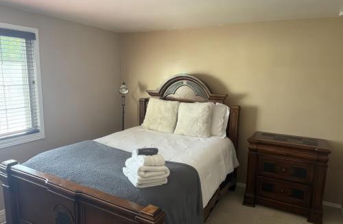 Millcreek House | Charming Mountain Retreat with Enclosed Backyard and Artistic Flair